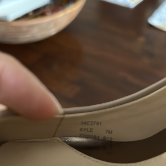 Calvin Klein Women’s Heels size 7 EXCELLENT - Picture 7 of 8